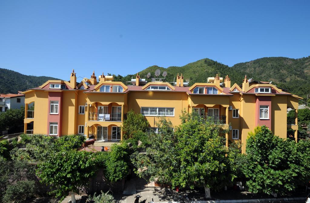 Kleopatra Apartments Icmeler Мармарис Екстериор снимка