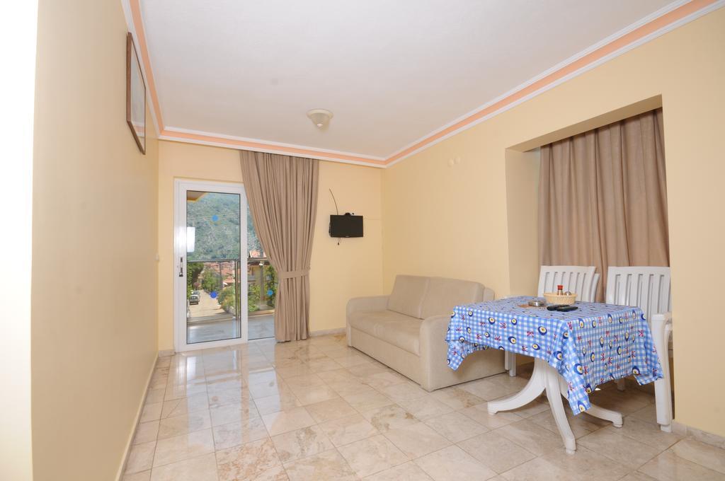 Kleopatra Apartments Icmeler Мармарис Екстериор снимка